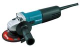   Makita 9558HN 840